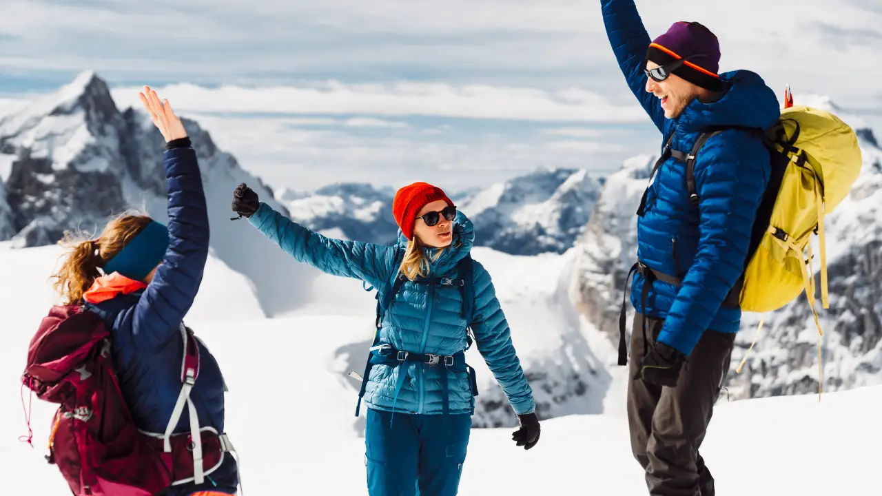 Puffer Jackets vs Parkas: Which One Should You Choose for Winter?